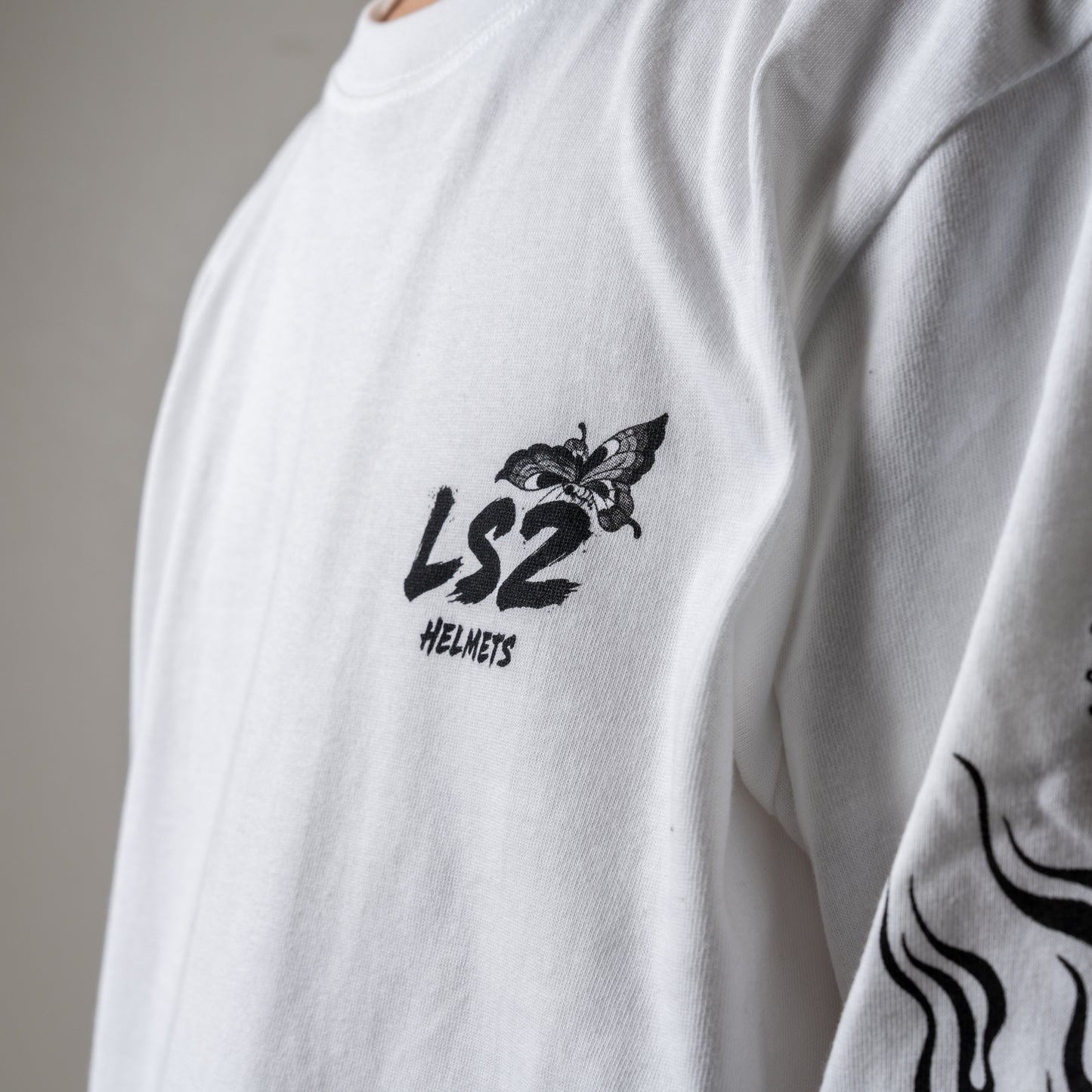 LS2 ロングスリーブ Tシャツ　WHITE　- Ride with Japanese Spirit -