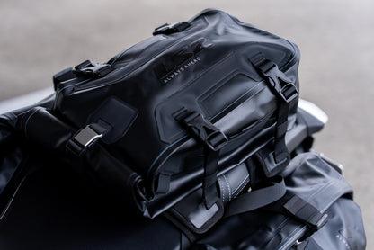 テールバッグ 10L(TAIL BAG)